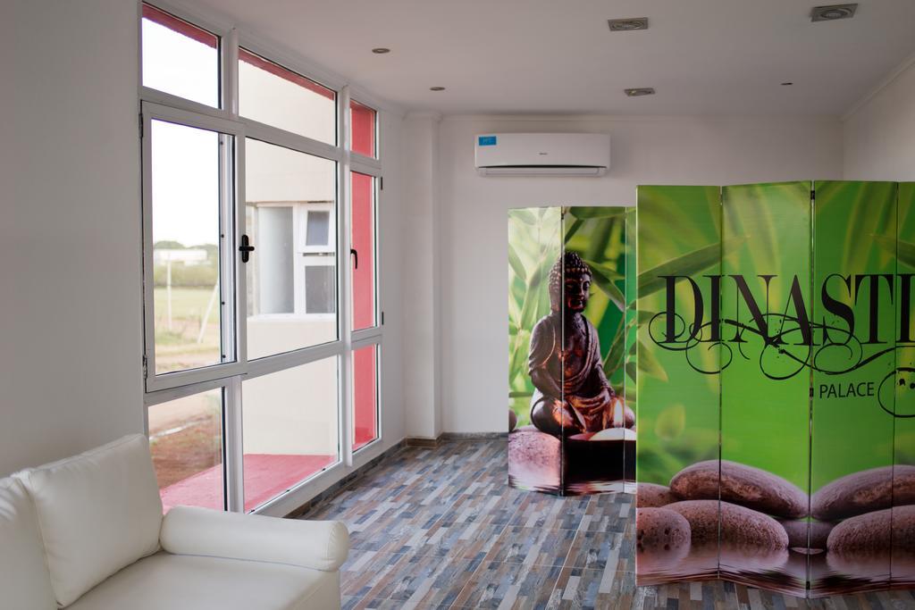 Dinastie Palace Hotel & Spa Чахари Экстерьер фото